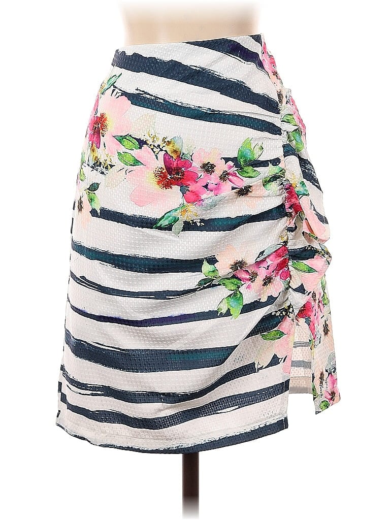 ASSORTED BRANDS Pre-owned Casual Skirt In White