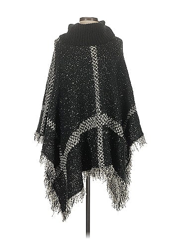 Vaara Poncho (view 1)