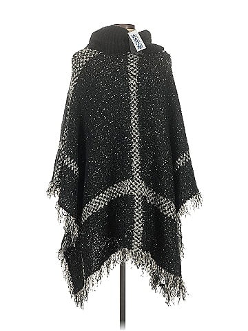 Vaara Poncho (view 2)