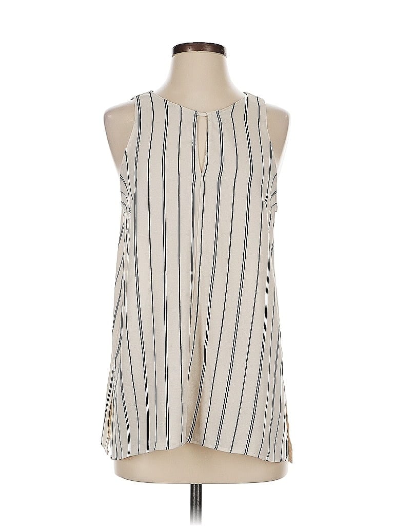 Click to view more detailed imagery on our partner's website Pre-owned Lush Sleeveless Blouse In White