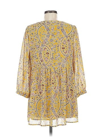 MELLODAY 3/4 Sleeve Blouse (view 2)
