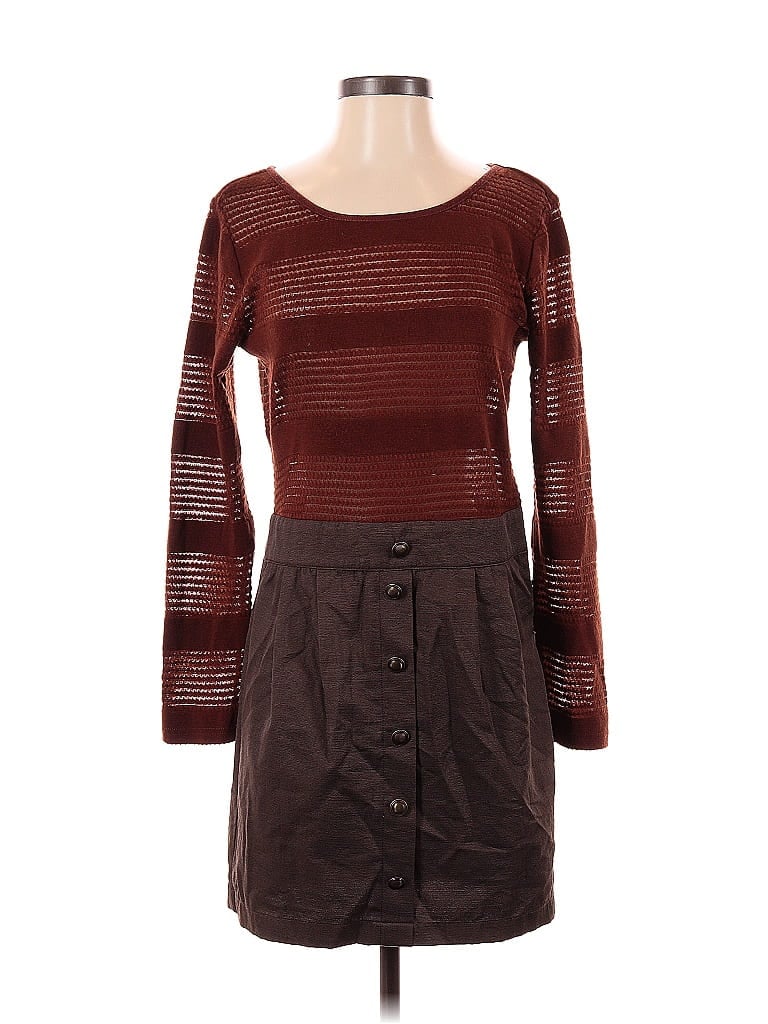 Click to view more detailed imagery on our partner's website Pre-owned Theme Casual Dress In Burgundy
