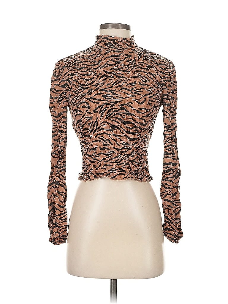 WILD FABLE Pre-owned Long Sleeve Top Brown Turtleneck Tops