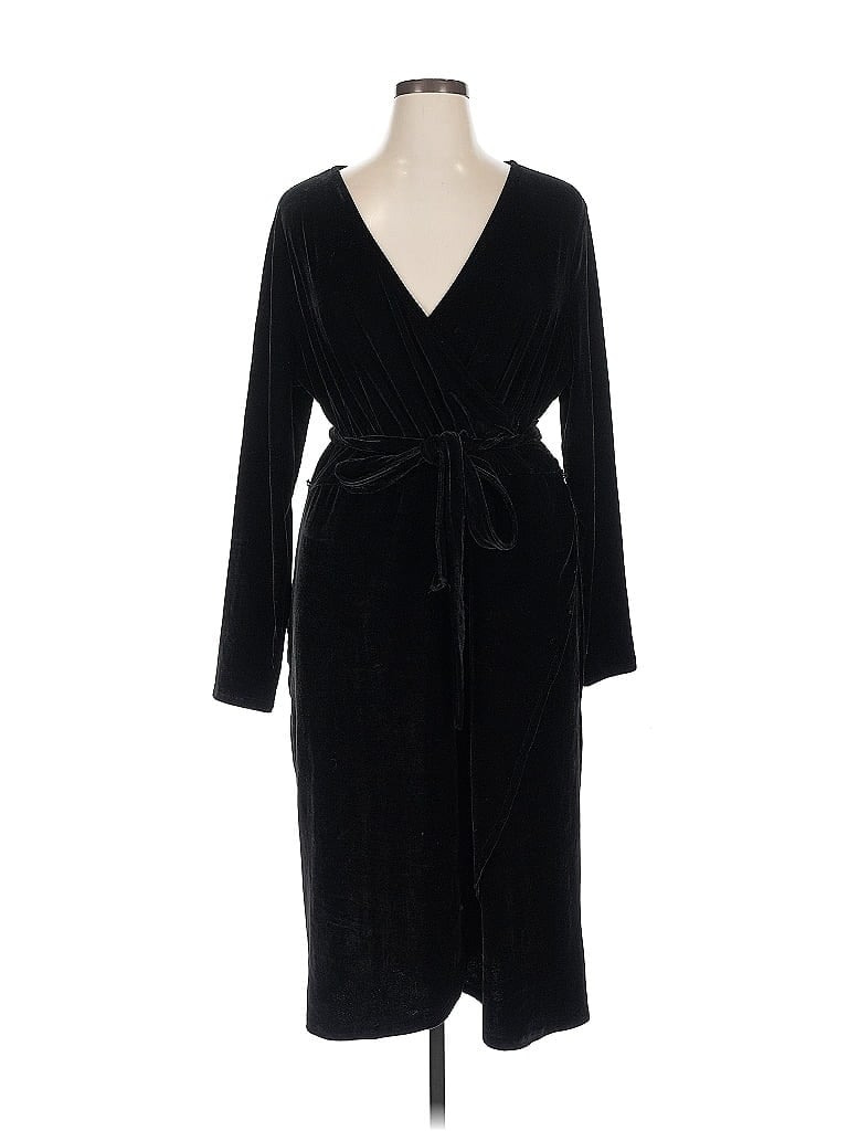 Click to view more detailed imagery on our partner's website Pre-owned Gilli Cocktail Dress In Black