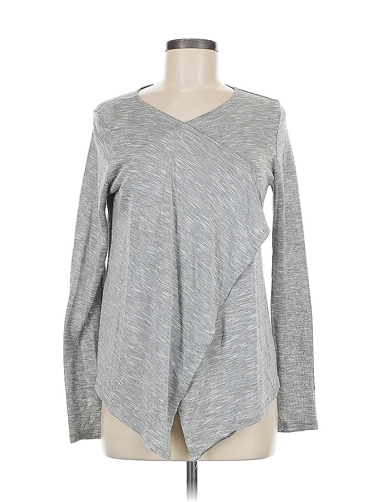 Click to view more detailed imagery on our partner's website Pre-owned Van Heusen Pullover Sweater In Gray