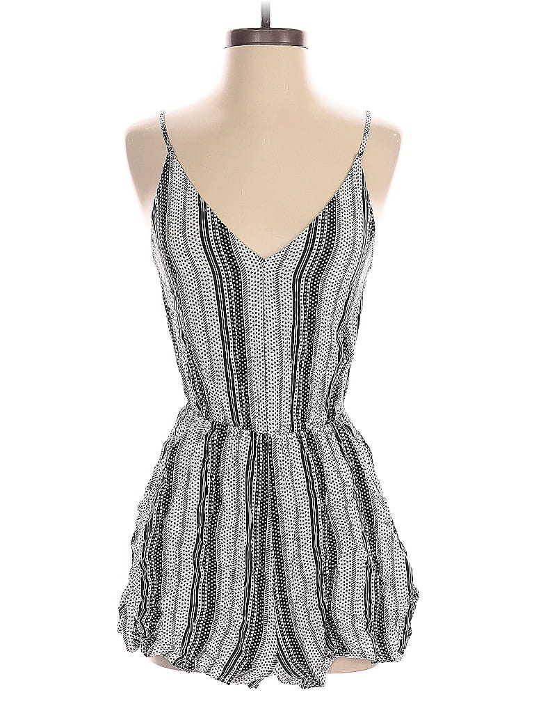 Pre-owned Divided By H&m Romper In Gray