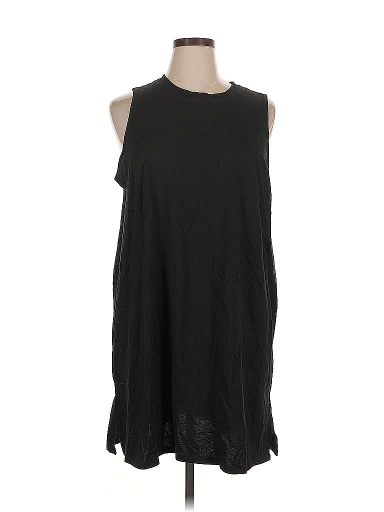 Pre-owned Old Navy Sleeveless T-shirt In Black