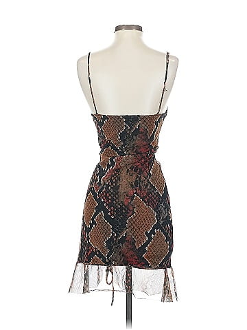 PrettyLittleThing Sleeveless Top (view 2)