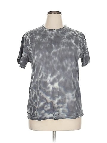 Lululemon Athletica Short Sleeve T-Shirt (view 1)