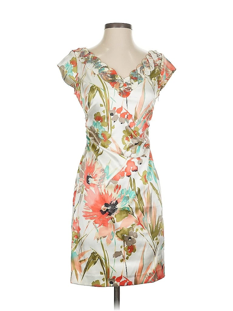 Click to view more detailed imagery on our partner's website Pre-owned Maggy London Casual Dress In White