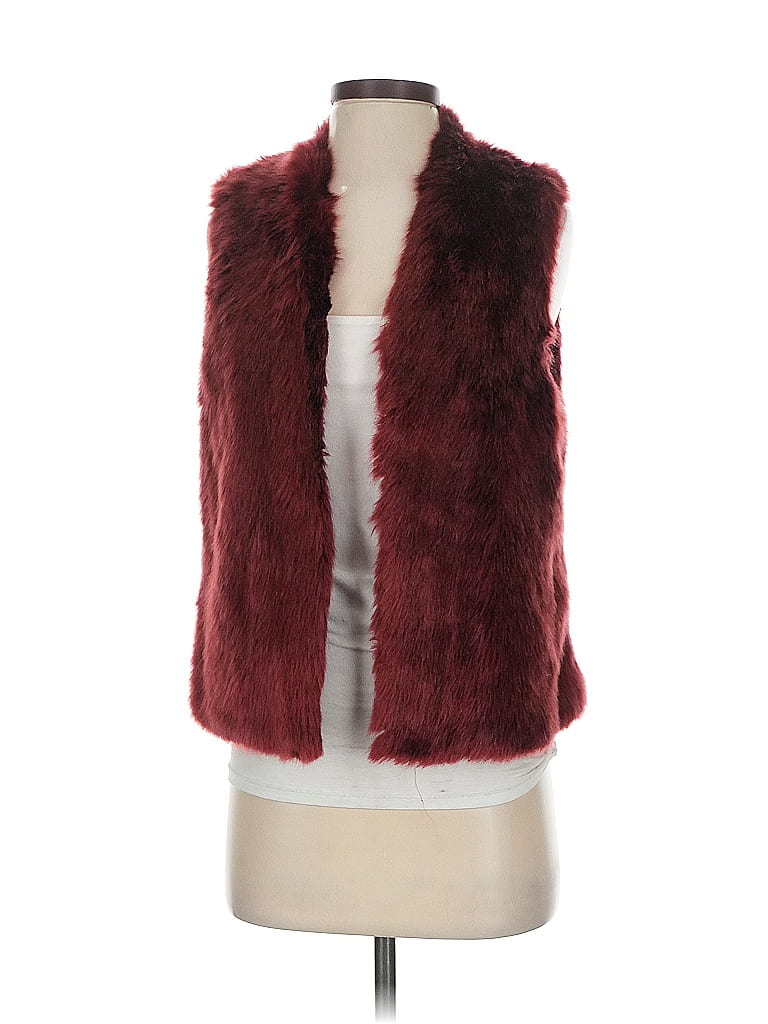 Click to view more detailed imagery on our partner's website Pre-owned Forever 21 Faux Fur Vest In Burgundy