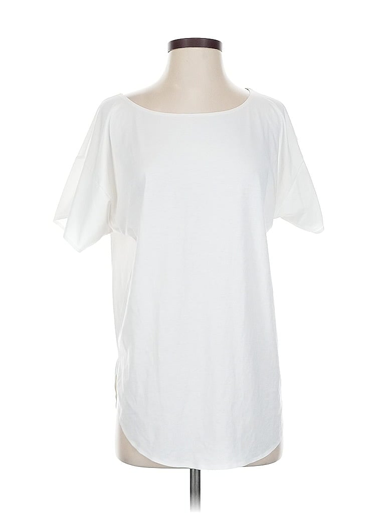 Click to view more detailed imagery on our partner's website Pre-owned Uniqlo Short Sleeve T-shirt In White