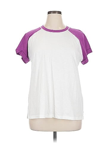 24/7 Maurices Short Sleeve T-Shirt (view 1)