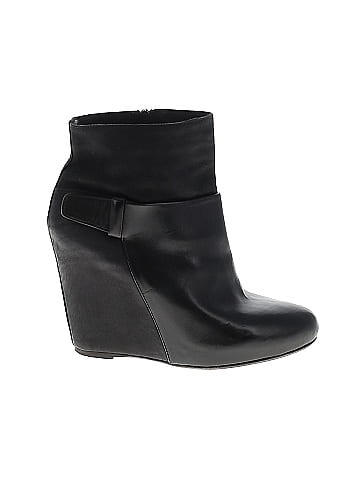 Vince. Ankle Boots (view 1)