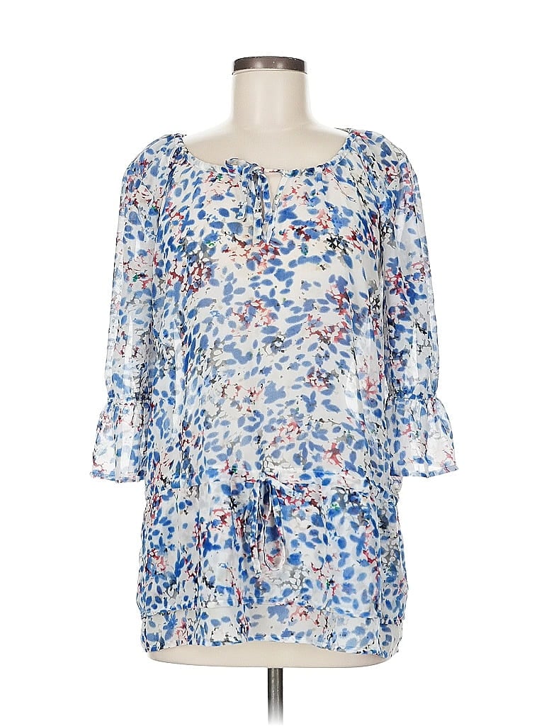 Click to view more detailed imagery on our partner's website Pre-owned Mac & Jac 3/4 Sleeve Blouse In White