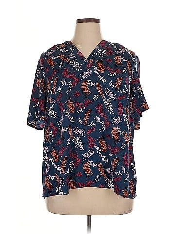 Lane Bryant Outlet Short Sleeve Blouse (view 1)