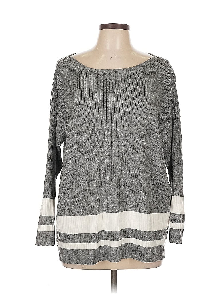 Pre-owned Zenergy By Chico's Pullover Sweater In Gray
