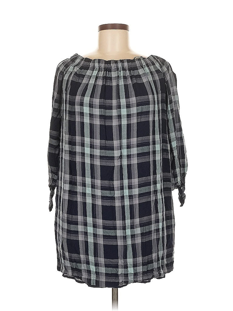 Click to view more detailed imagery on our partner's website Pre-owned Knox Rose Casual Dress In Gray