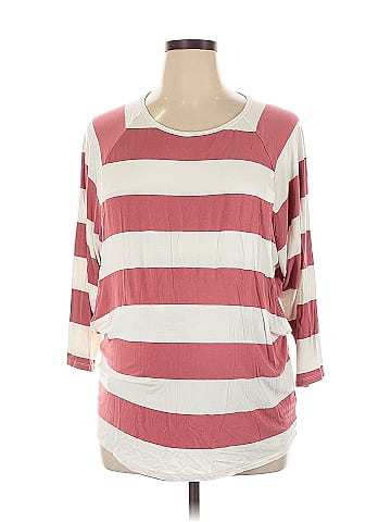 Old Navy - Maternity 3/4 Sleeve T-Shirt (view 1)