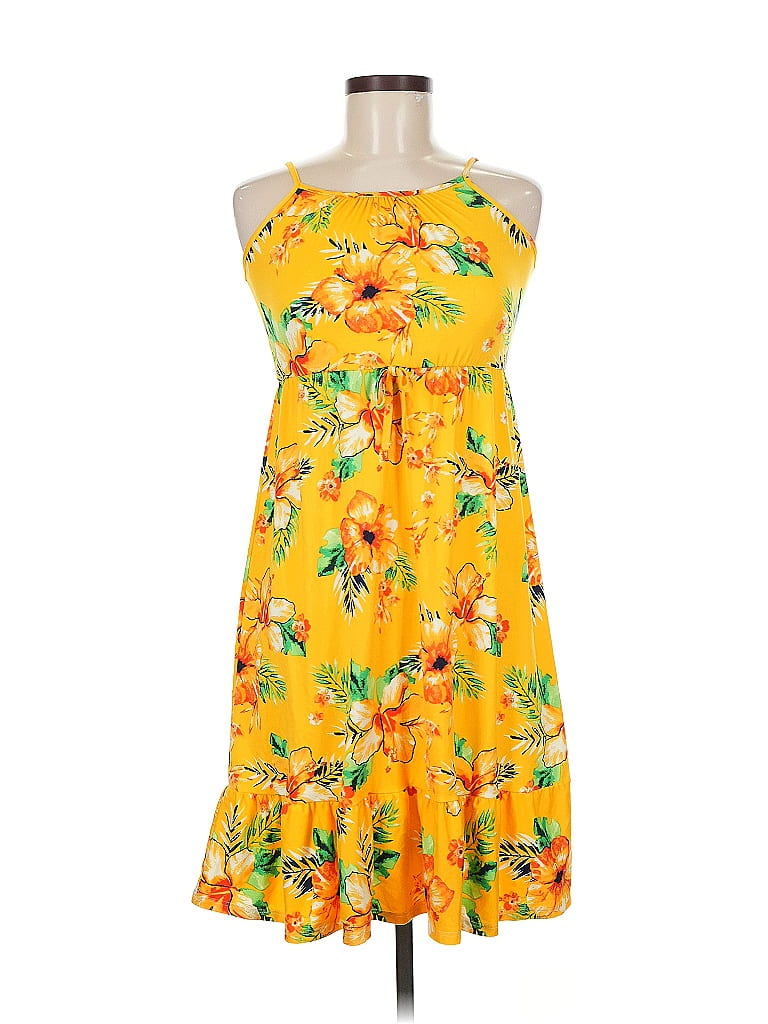Pre-owned Chenault Casual Dress In Yellow