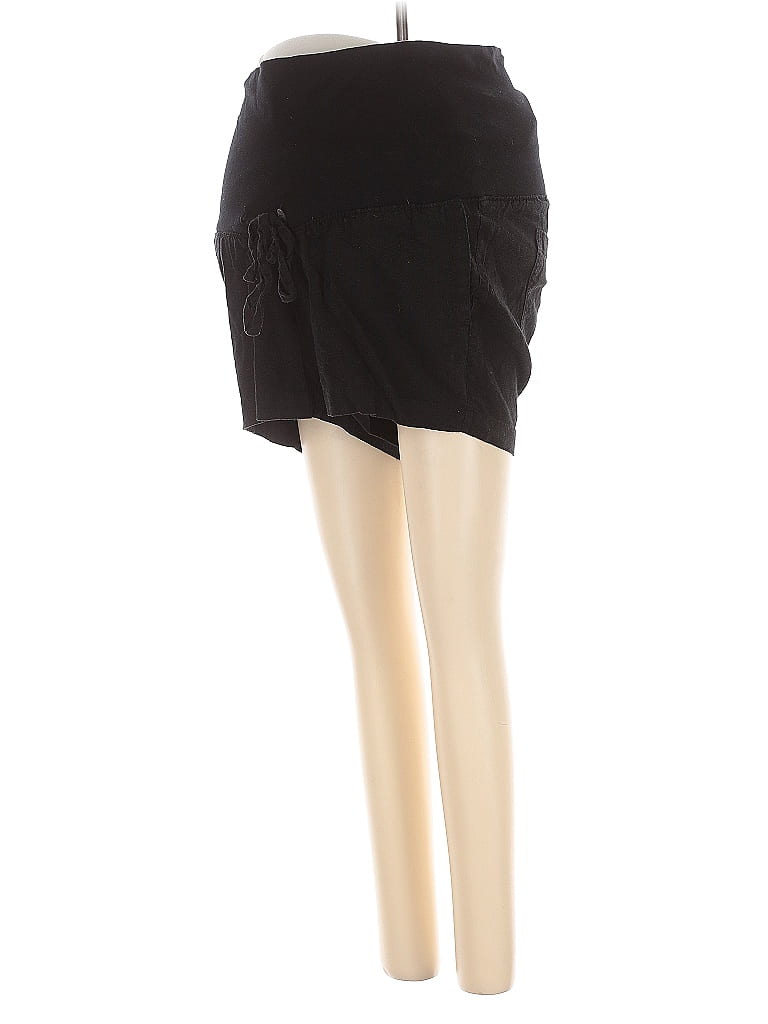 Click to view more detailed imagery on our partner's website Pre-owned Old Navy - Maternity Shorts In Black