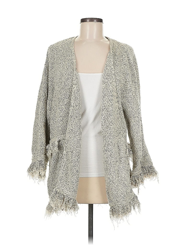 Click to view more detailed imagery on our partner's website Pre-owned Mud Pie Kimono In Gray