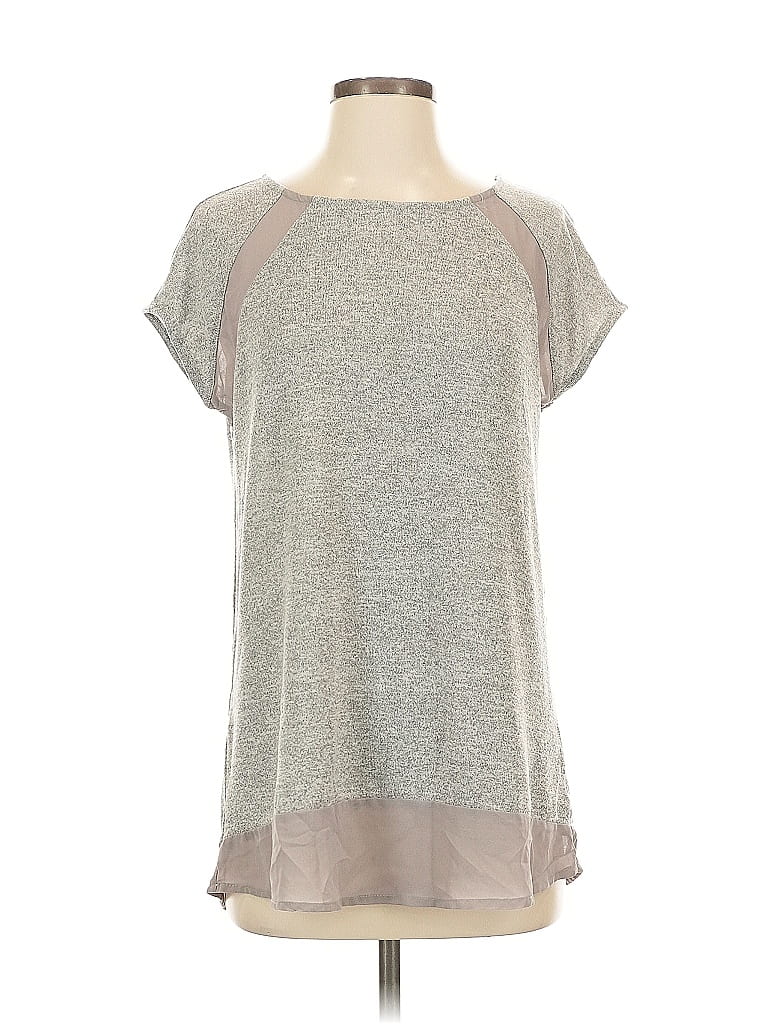 Pre-owned Doe & Rae Short Sleeve Top Gray Crew Neck Tops