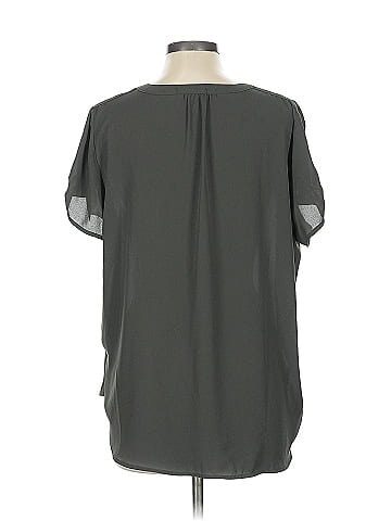 Pleione Short Sleeve Blouse (view 2)
