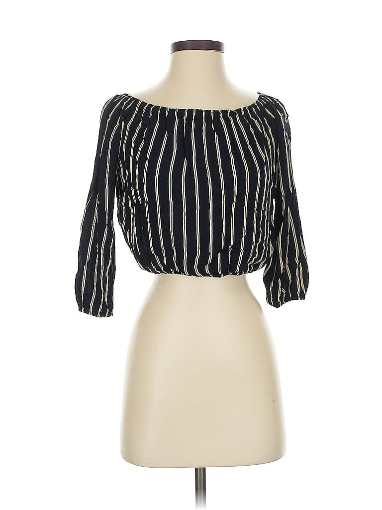 Click to view more detailed imagery on our partner's website Pre-owned Brandy Melville 3/4 Sleeve Blouse In Blue