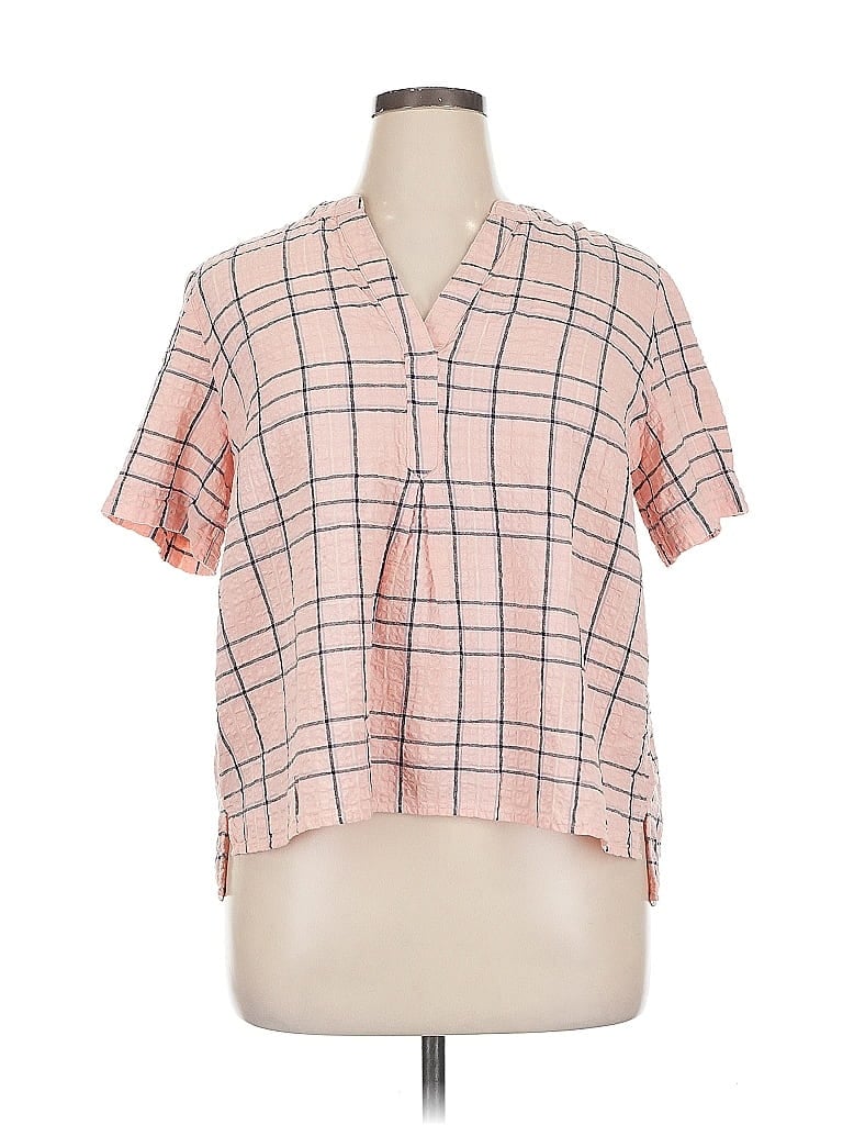 Click to view more detailed imagery on our partner's website Pre-owned Gloria Vanderbilt Short Sleeve Blouse In Pink