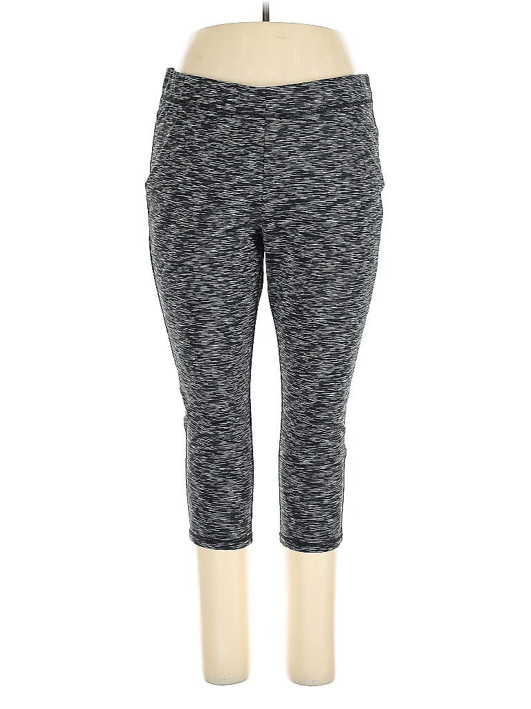 Pre-owned Livi Active Pants In Black