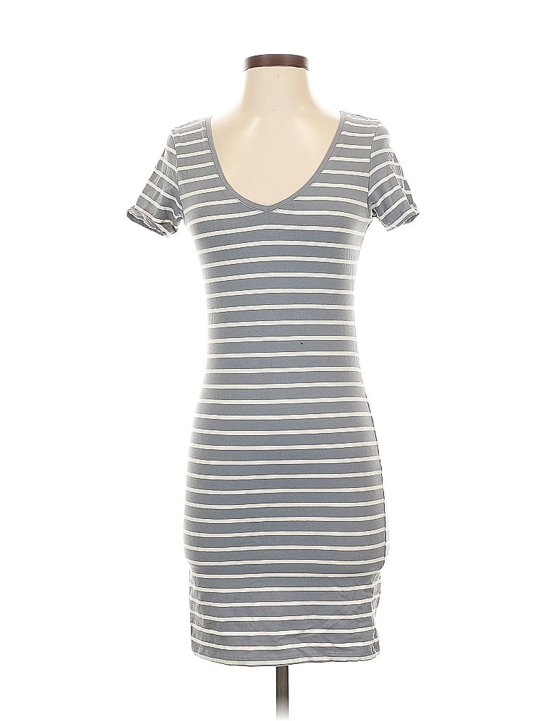 Pre-owned H&m Casual Dress In Gray