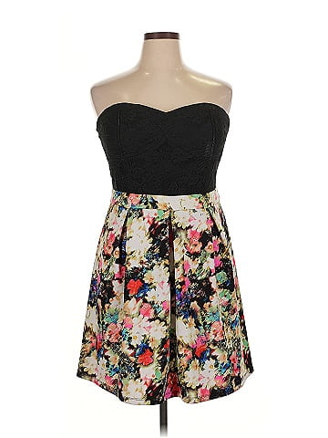 Xhilaration Cocktail Dress (view 1)
