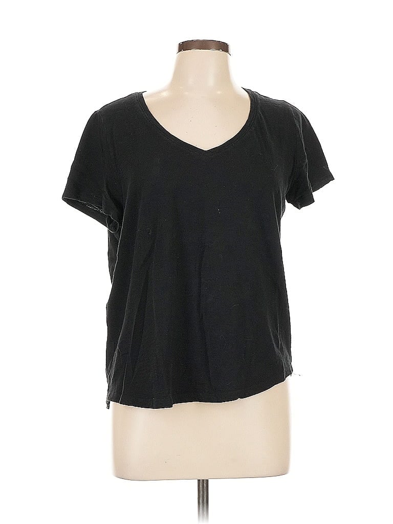 Click to view more detailed imagery on our partner's website Pre-owned Gap Short Sleeve T-shirt In Black