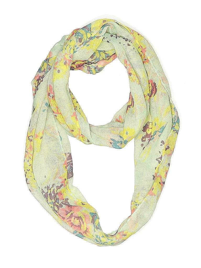 Click to view more detailed imagery on our partner's website Pre-owned Candies Candie's Scarf In Green