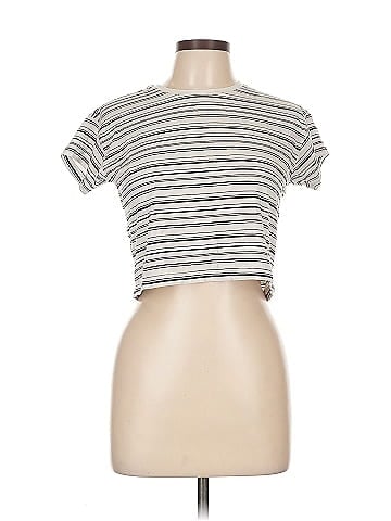 Lululemon Athletica Short Sleeve T-Shirt (view 1)
