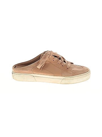 Vince. Sneakers (view 1)