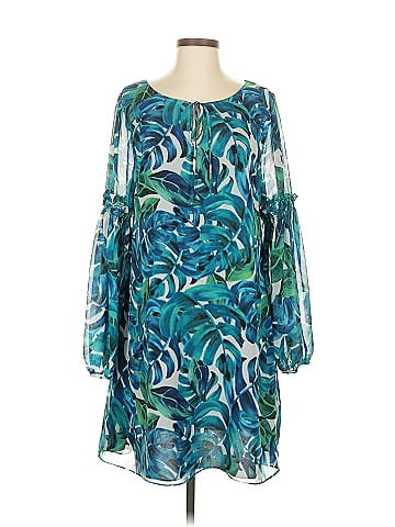 Chloe Oliver Casual Dress (view 1)