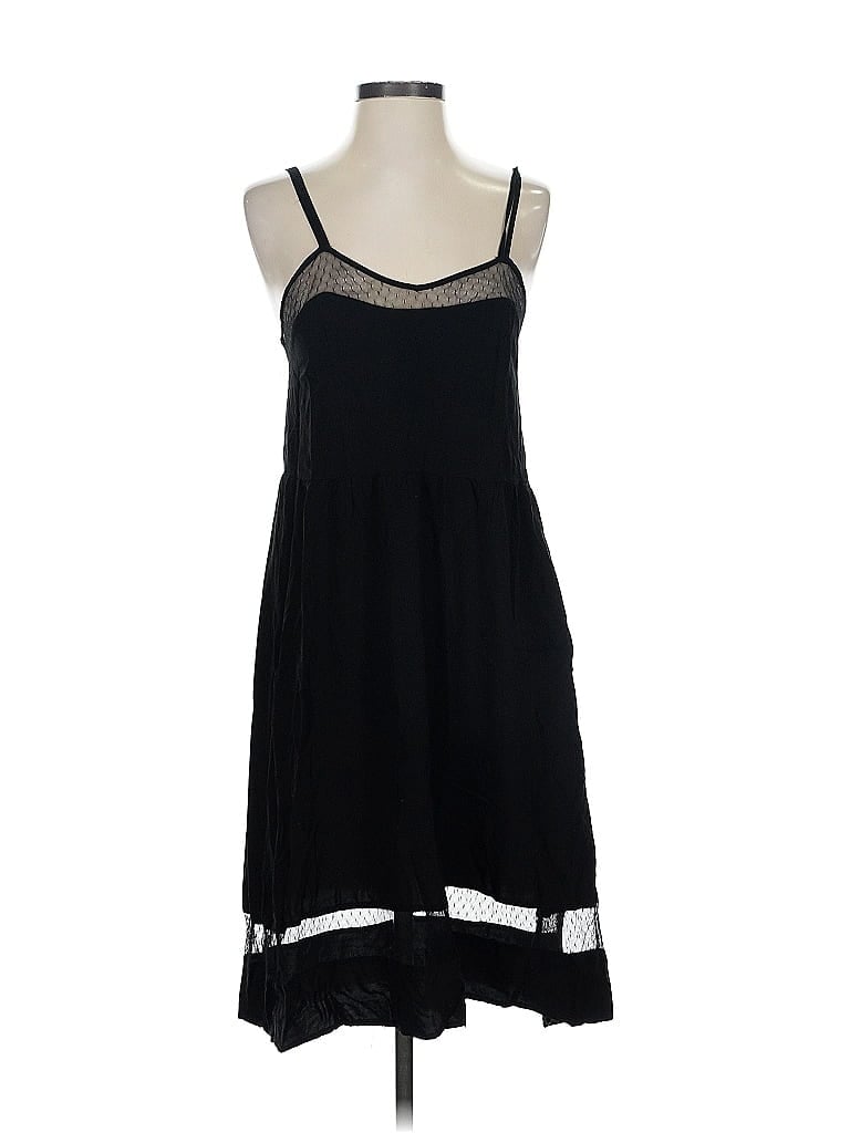 Click to view more detailed imagery on our partner's website Pre-owned E By Eloise Casual Dress In Black