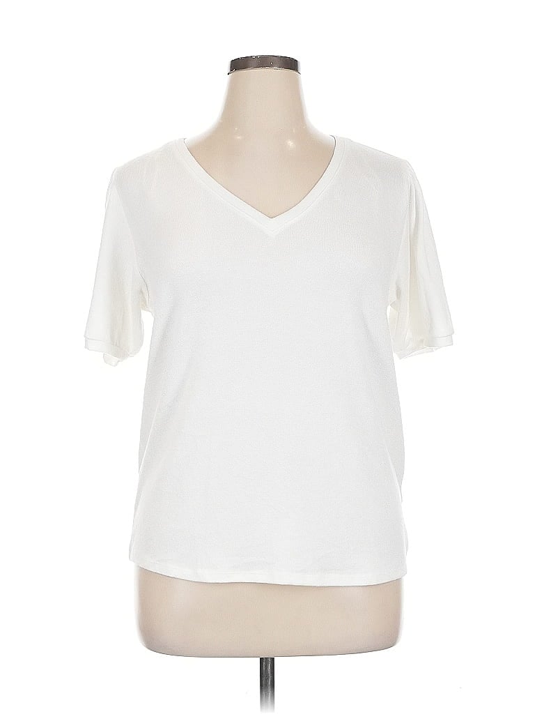 Click to view more detailed imagery on our partner's website Pre-owned Mod Ref Short Sleeve Top Ivory V Neck Tops In White