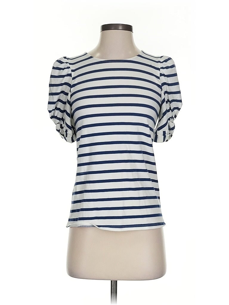 Click to view more detailed imagery on our partner's website Pre-owned Lilly Pulitzer Short Sleeve T-shirt In Blue