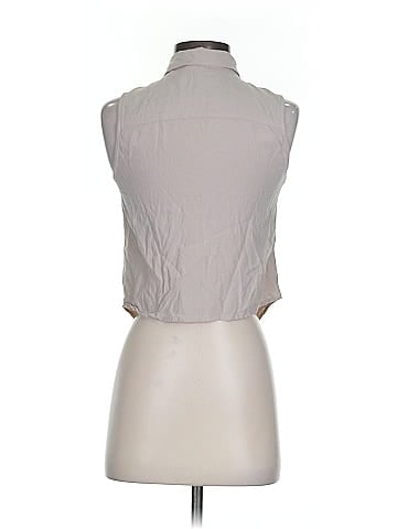 Forever 21 Sleeveless Button-Down Shirt (view 2)