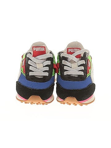 Puma Sneakers (view 2)