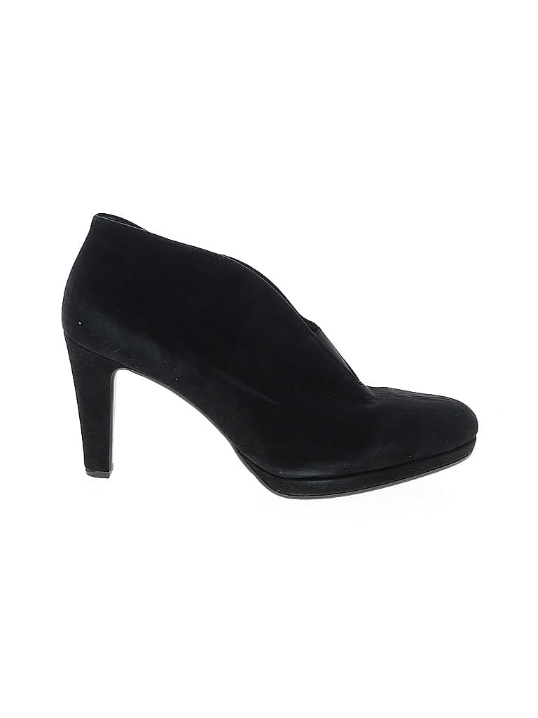 Click to view more detailed imagery on our partner's website Pre-owned Gabor Heels In Black