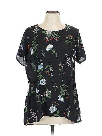 Pleione Short Sleeve Blouse (view 1)