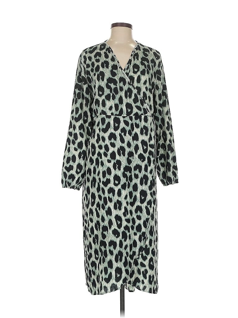 Pre-owned Unbranded Casual Dress In Green