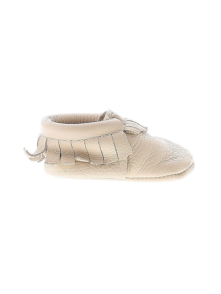Click to view more detailed imagery on our partner's website Pre-owned Freshly Picked Kids' Booties In White