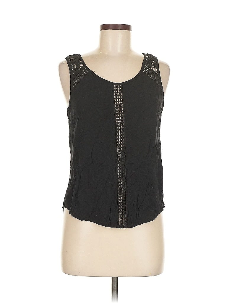 Click to view more detailed imagery on our partner's website Pre-owned Forever 21 Sleeveless Blouse In Black