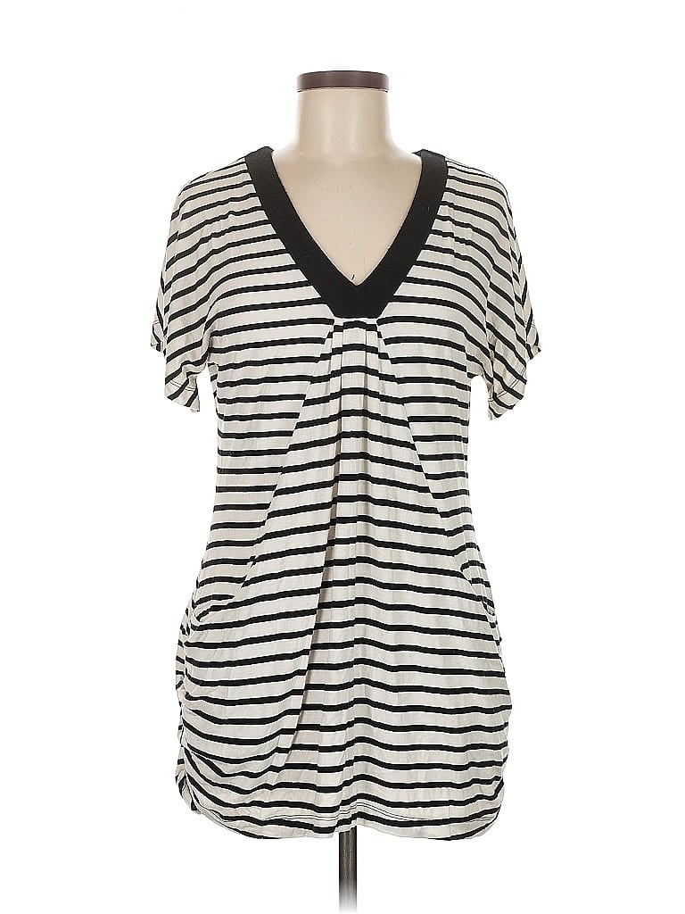 Pre-owned Inc International Concepts Short Sleeve Top Silver V Neck Tops