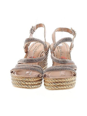 Mariella Wedges (view 2)